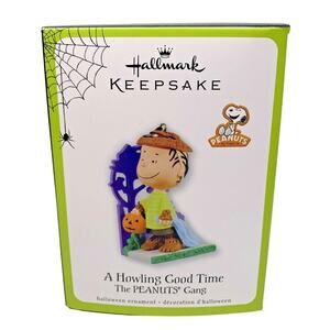 Hallmark Keepsake A HOWLING GOOD TIME Ornament 2011 The Peanuts Gang